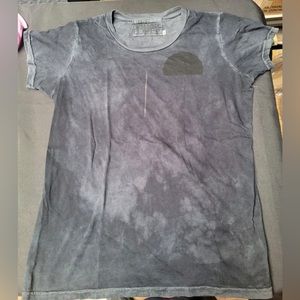 New freecity black tee with gold line / no design on back